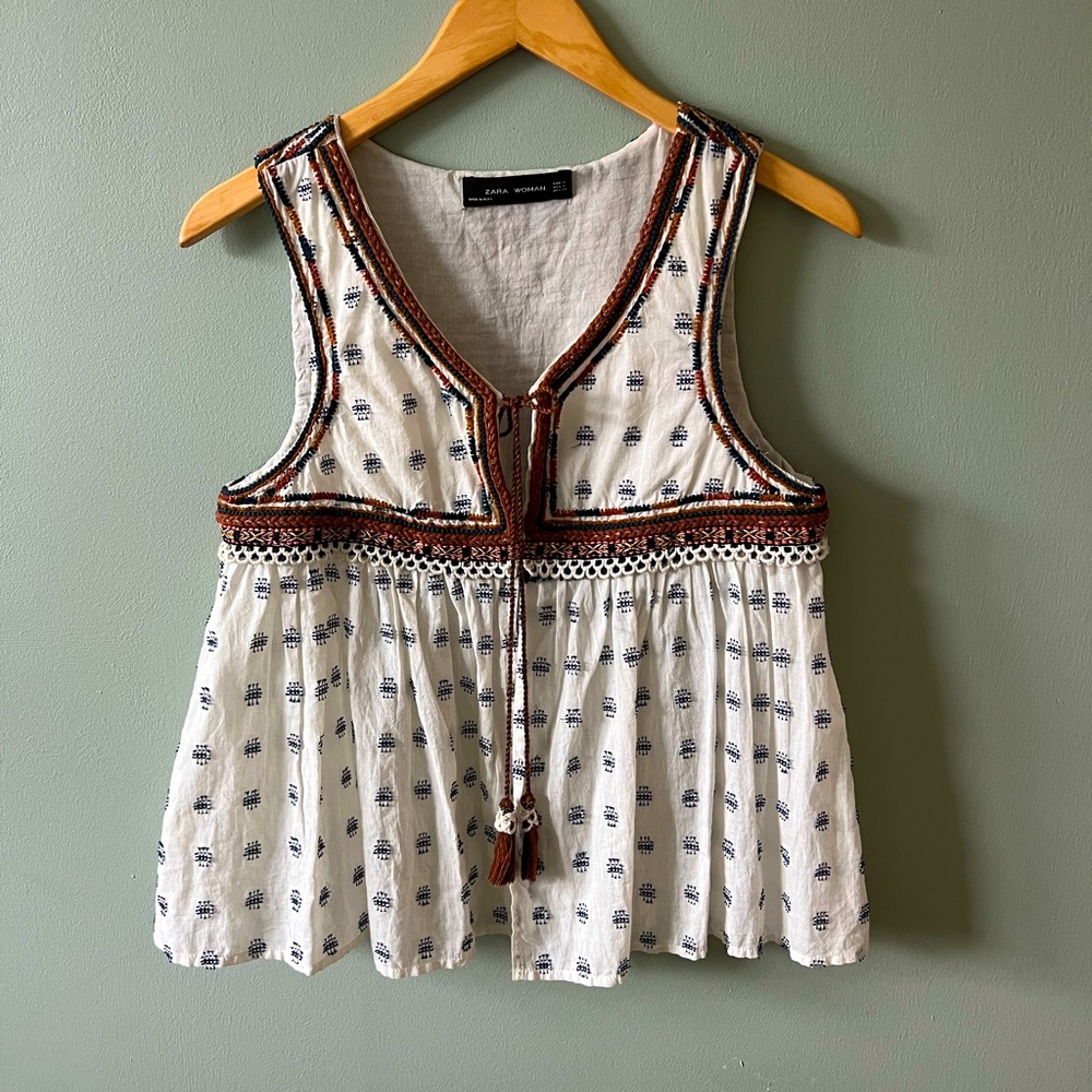 Zara woman beaded and embroidered hippie boho vest with tassels size Small